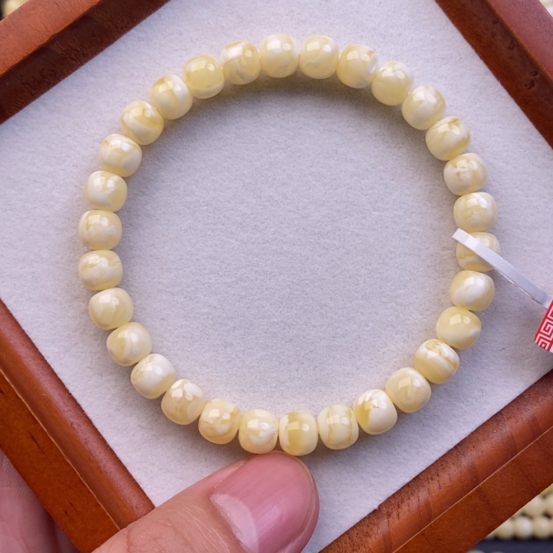 琥珀未镶嵌珠宝奇石7.4m