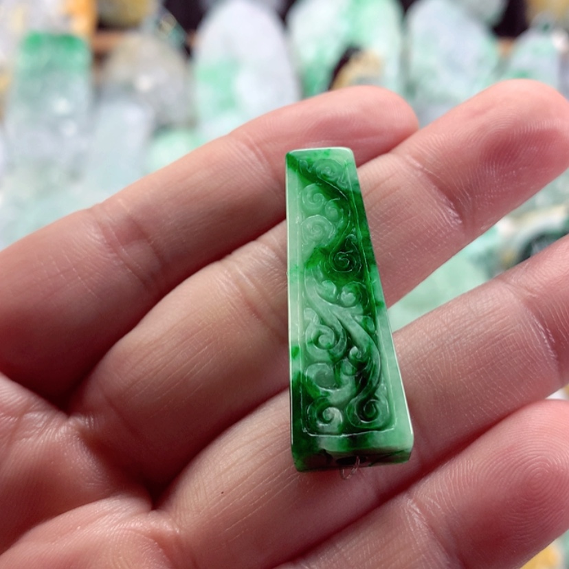 【闪购商品】翡翠吊坠(不含链)未镶嵌