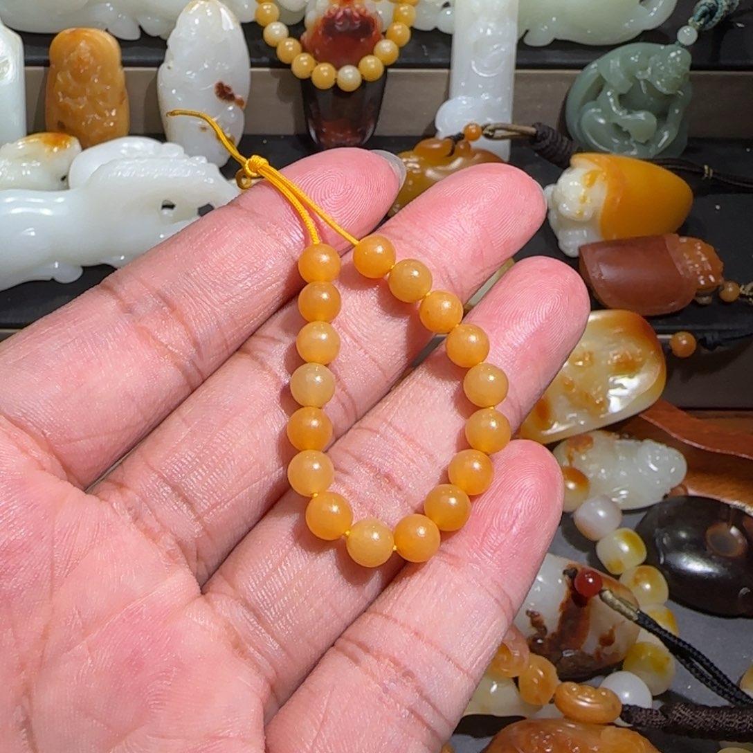 和田玉颈饰未镶嵌波