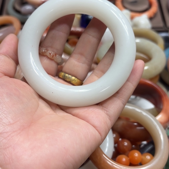 夢***影石英岩玉合金颈饰