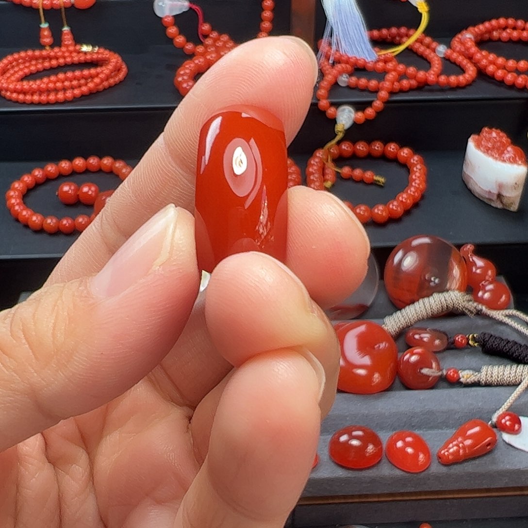 岁***悠南红玛瑙未镶嵌马鞍戒面