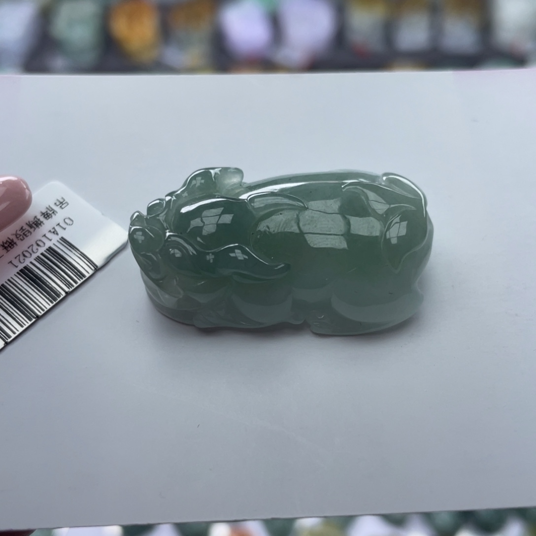 翡翠颈饰未镶嵌貔貅