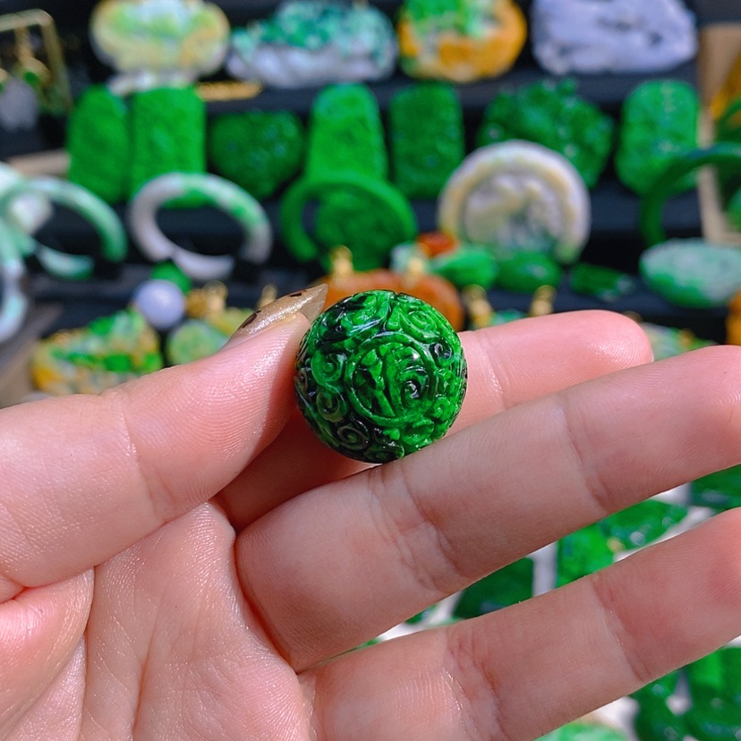 【闪购商品】翡翠颈饰未镶嵌单珠