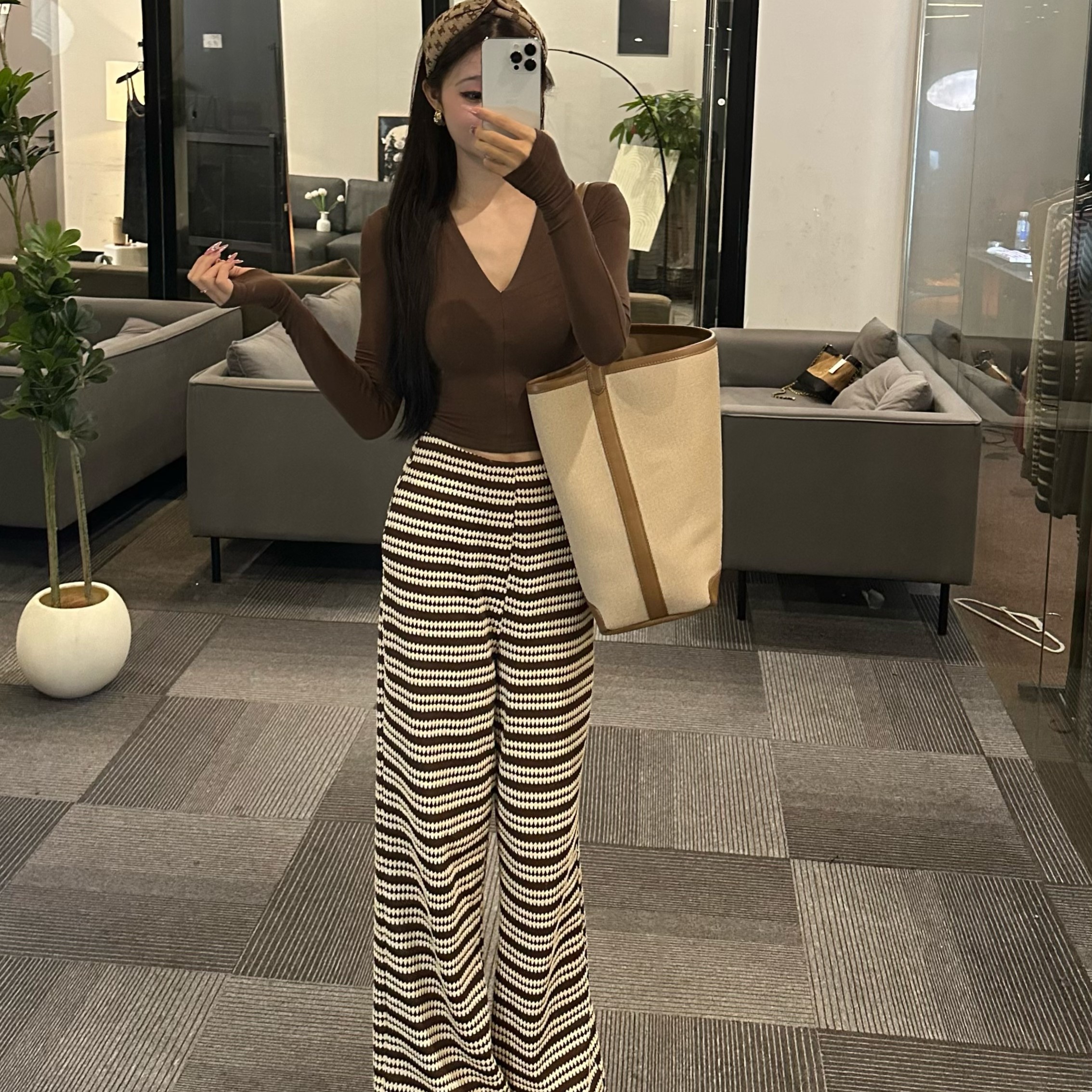 【OSoneshow】新款休闲长袖t恤时尚咖条垂感直筒宽松拖地裤两件套