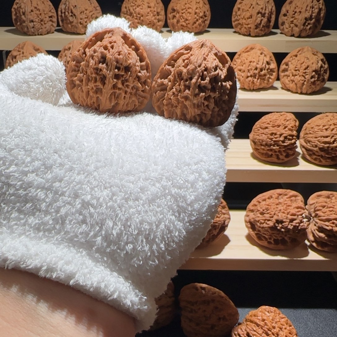 无***轮吊坠文玩核桃43三角