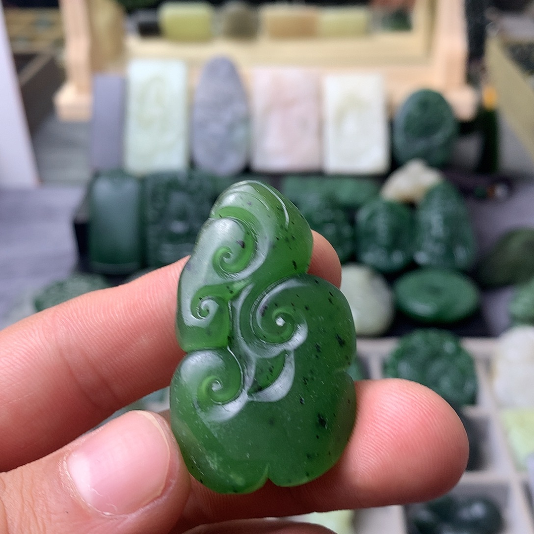 和田玉未镶嵌吊坠(不含链)