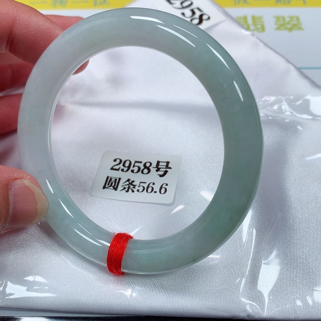 【闪购商品】翡翠手镯未镶嵌2958号