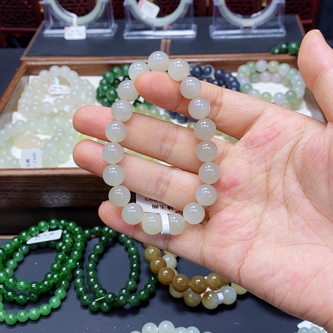 和田玉手串未镶嵌蜂蜜水10