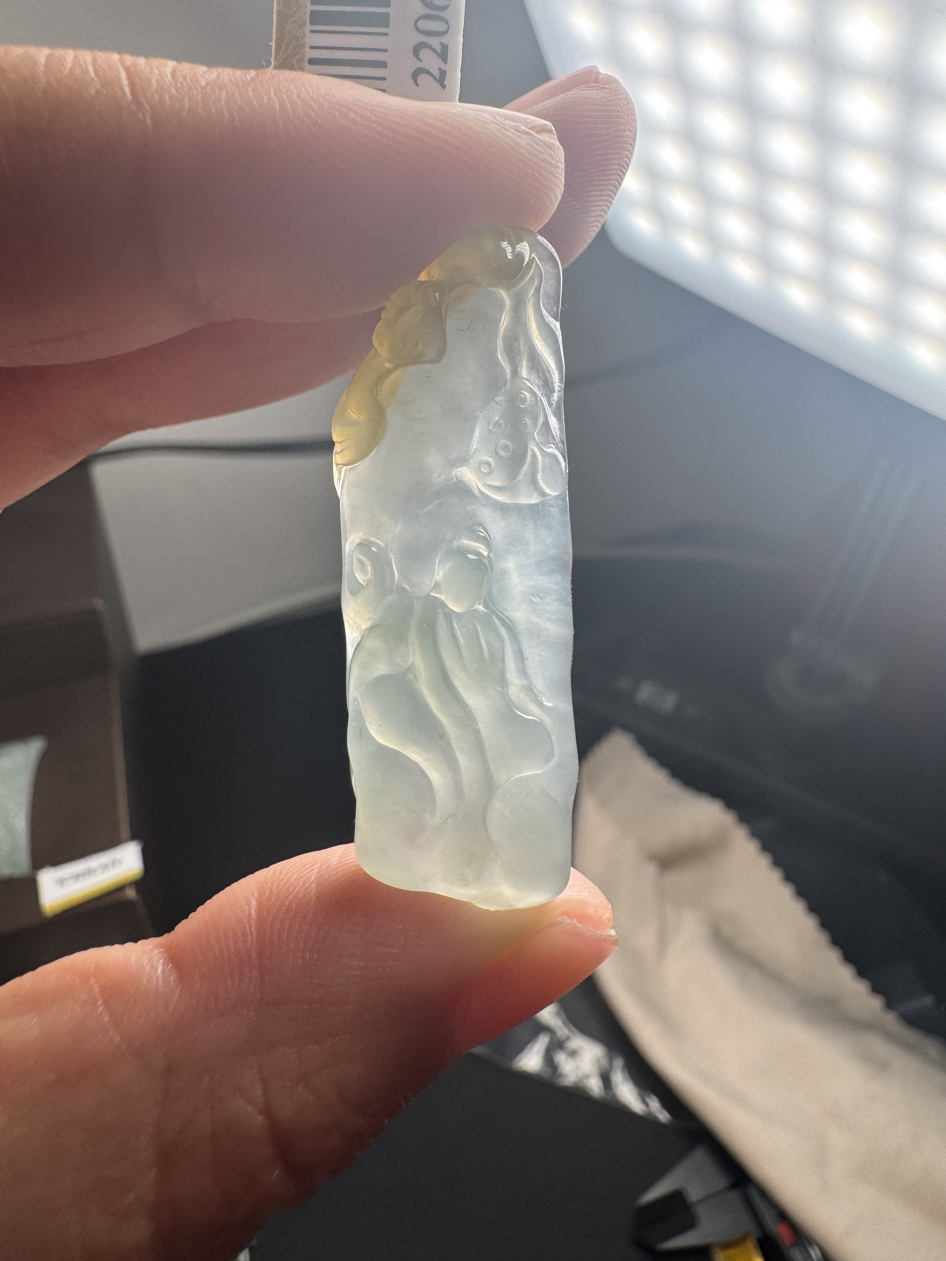 天然a货翡翠 精美吊坠