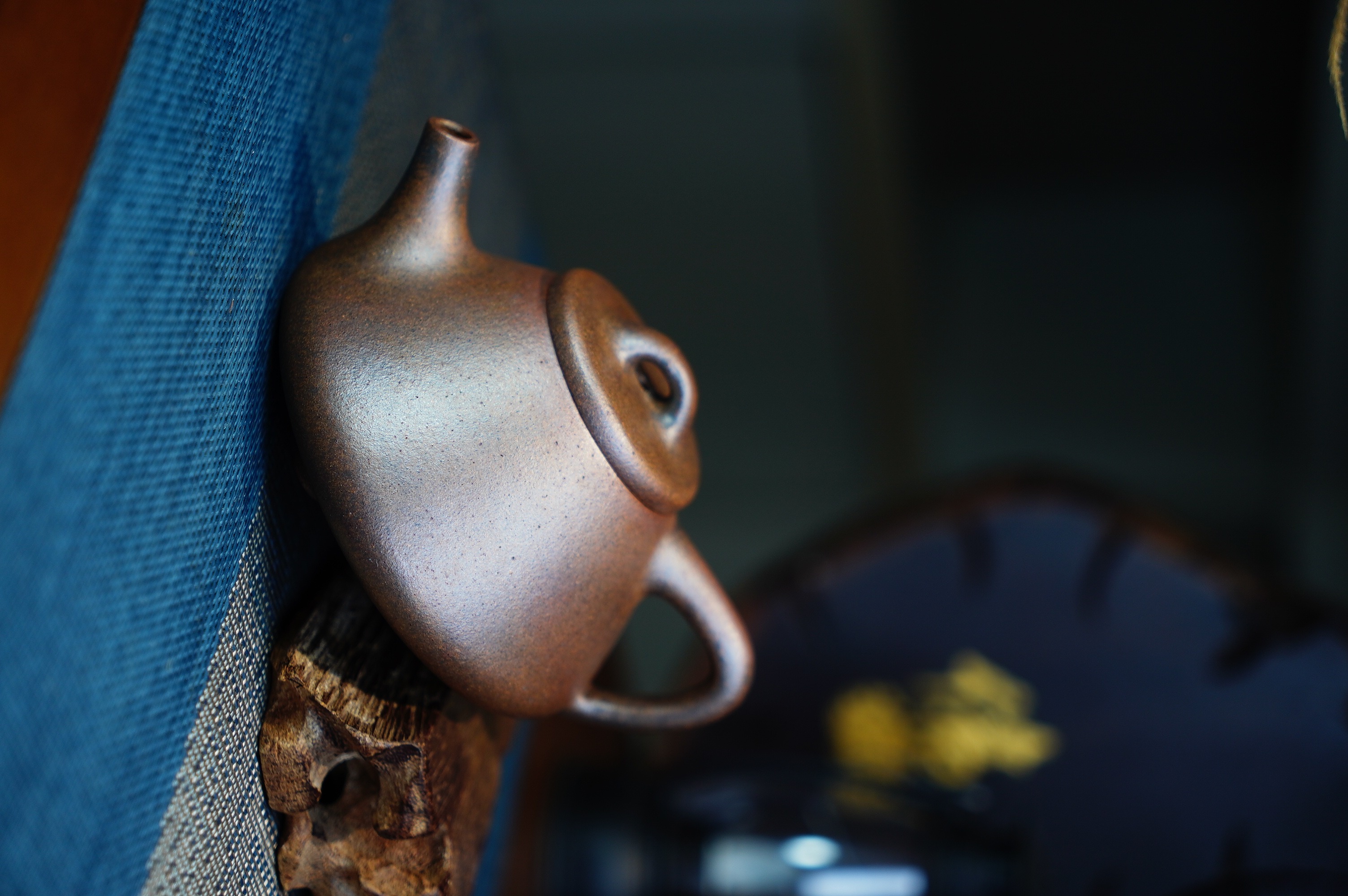 古龙窑柴烧段泥子冶石瓢壶