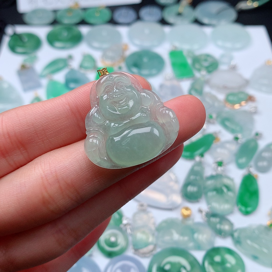翡翠颈饰18K金镶嵌天然翡翠