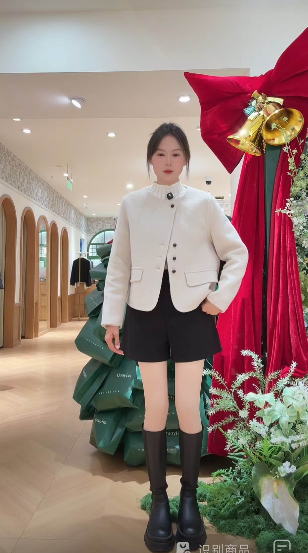 朵以2025冬季新款气质时尚通勤圆领长袖短款双面呢外套40VD448685