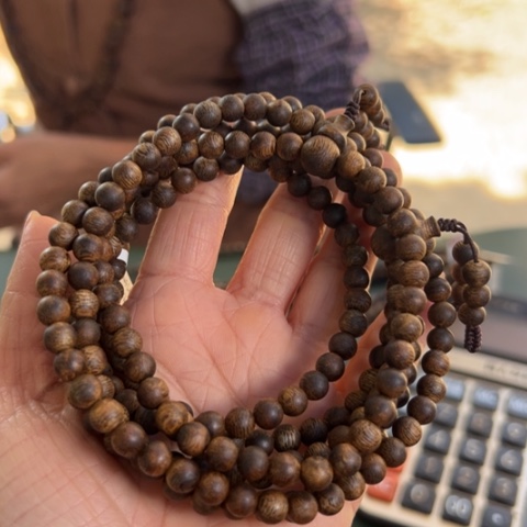 沉香手串蓝宝石沉水浮14克卡0.6多样性发1条