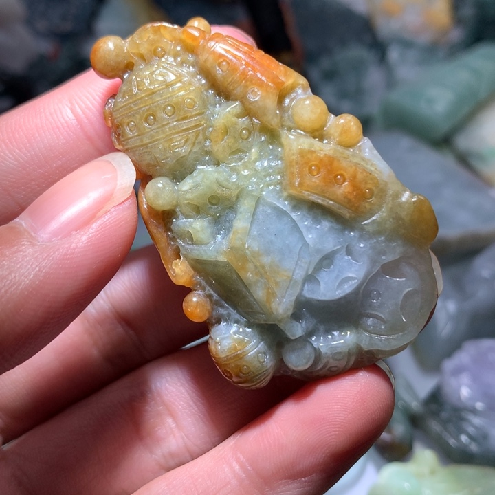 翡翠颈饰未镶嵌保真天然A货翡翠