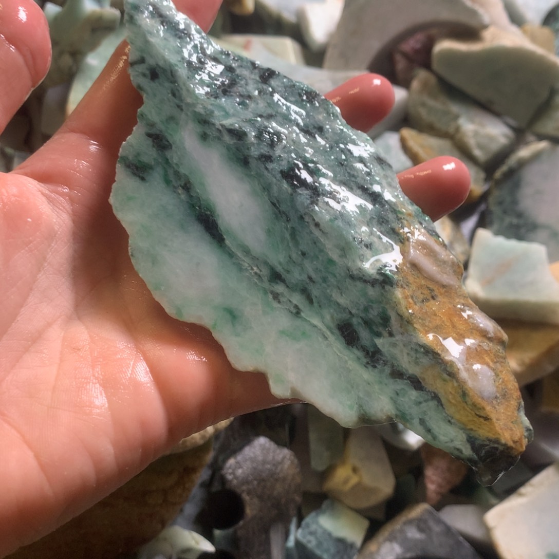 翡翠颈饰未镶嵌缅甸翡翠