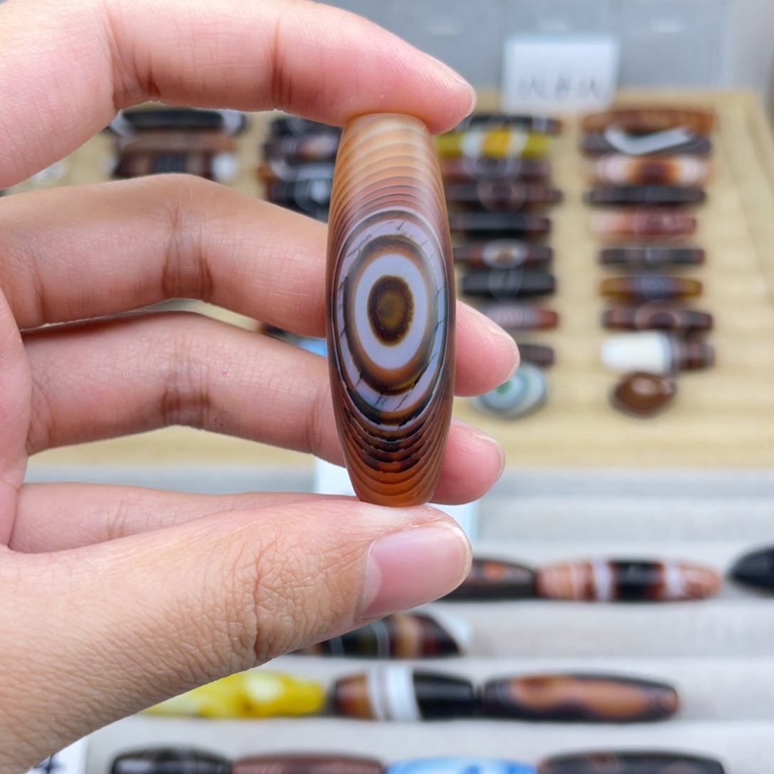 红***心玛瑙/玉髓合金颈饰