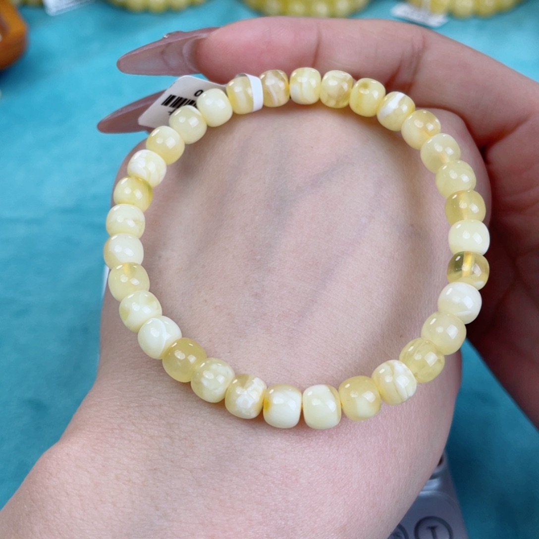 蜜蜡裸石未镶嵌蜜蜡2