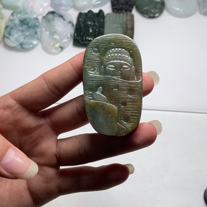 翡翠未镶嵌颈饰求佛问道18