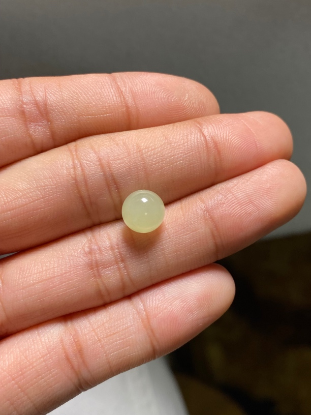天然和田玉黄口单珠   8毫米  细腻  老料  性价比超高  时尚