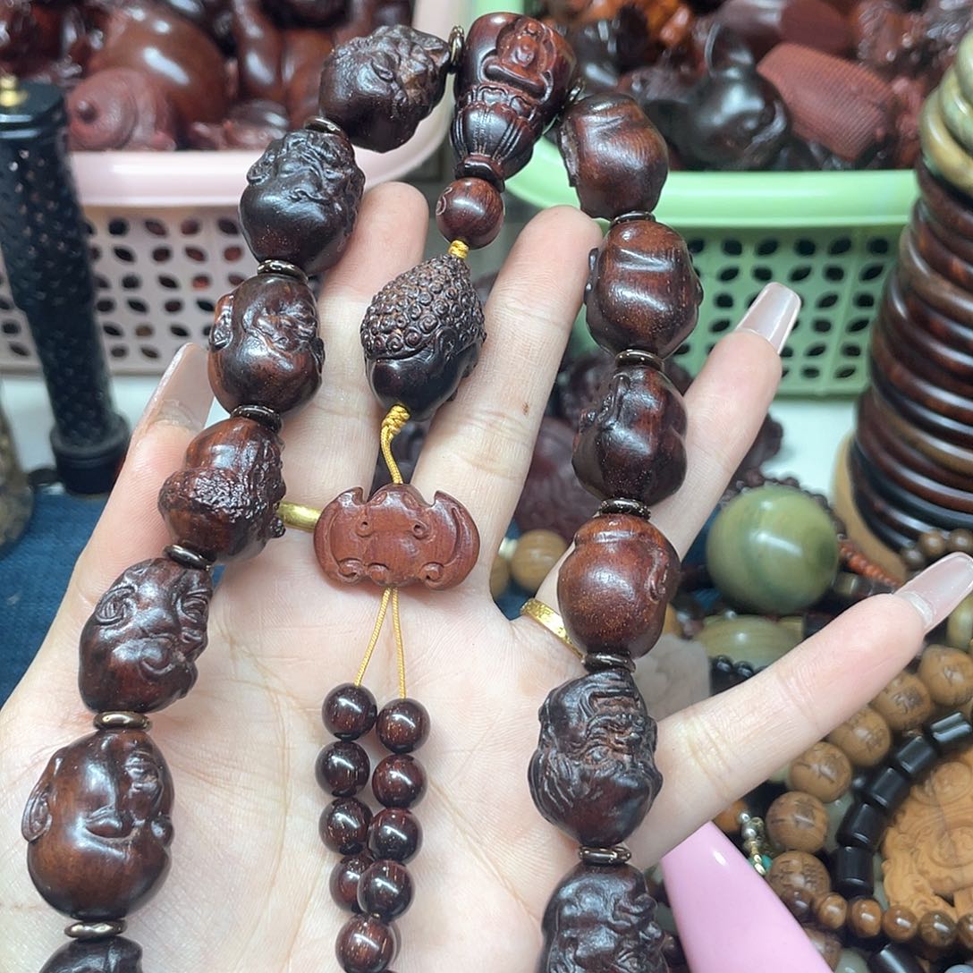 维腊木（绿檀）无事牌