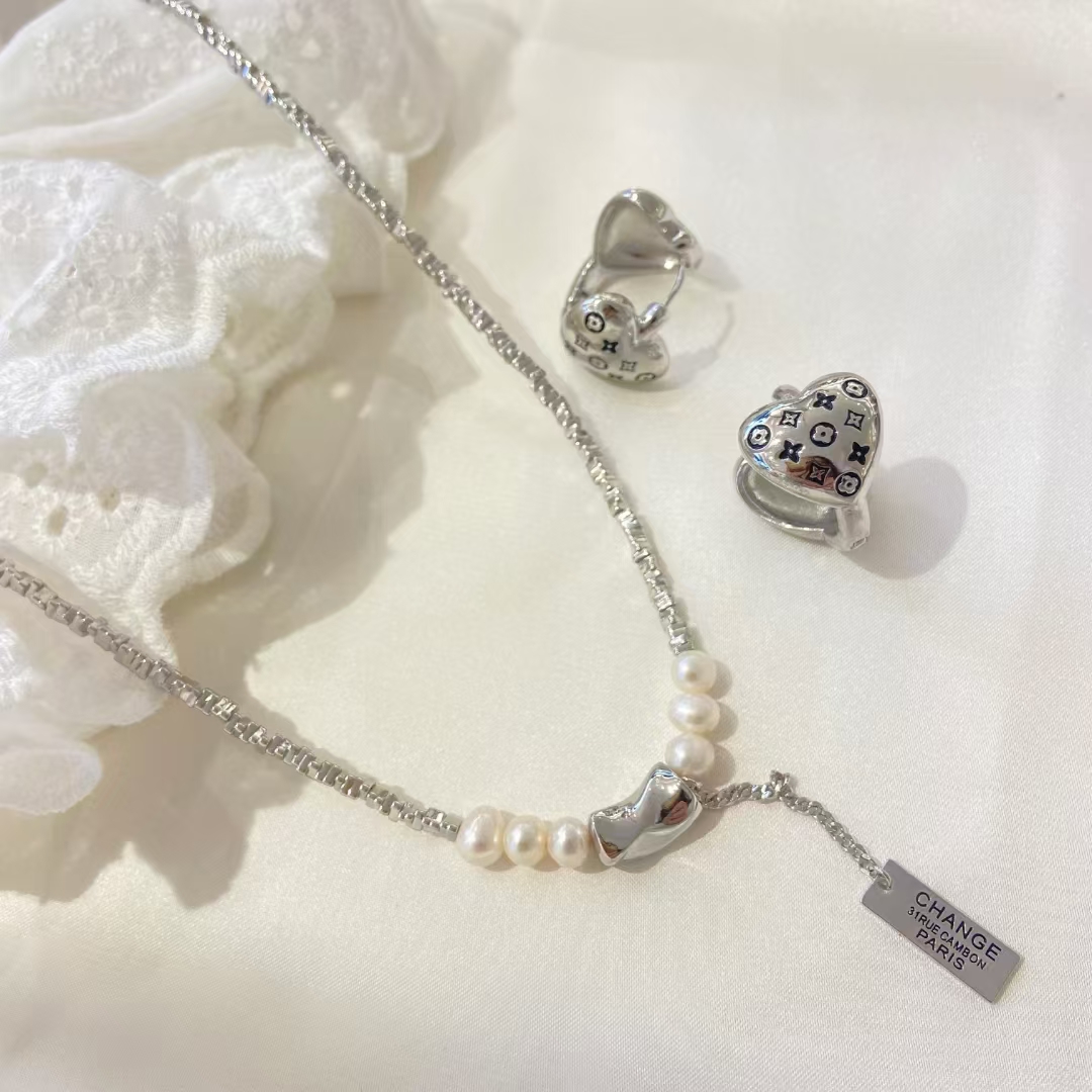 铜合金锆石耳饰 铜合金锆石 看好扣价格备注编号  直播连接误拍