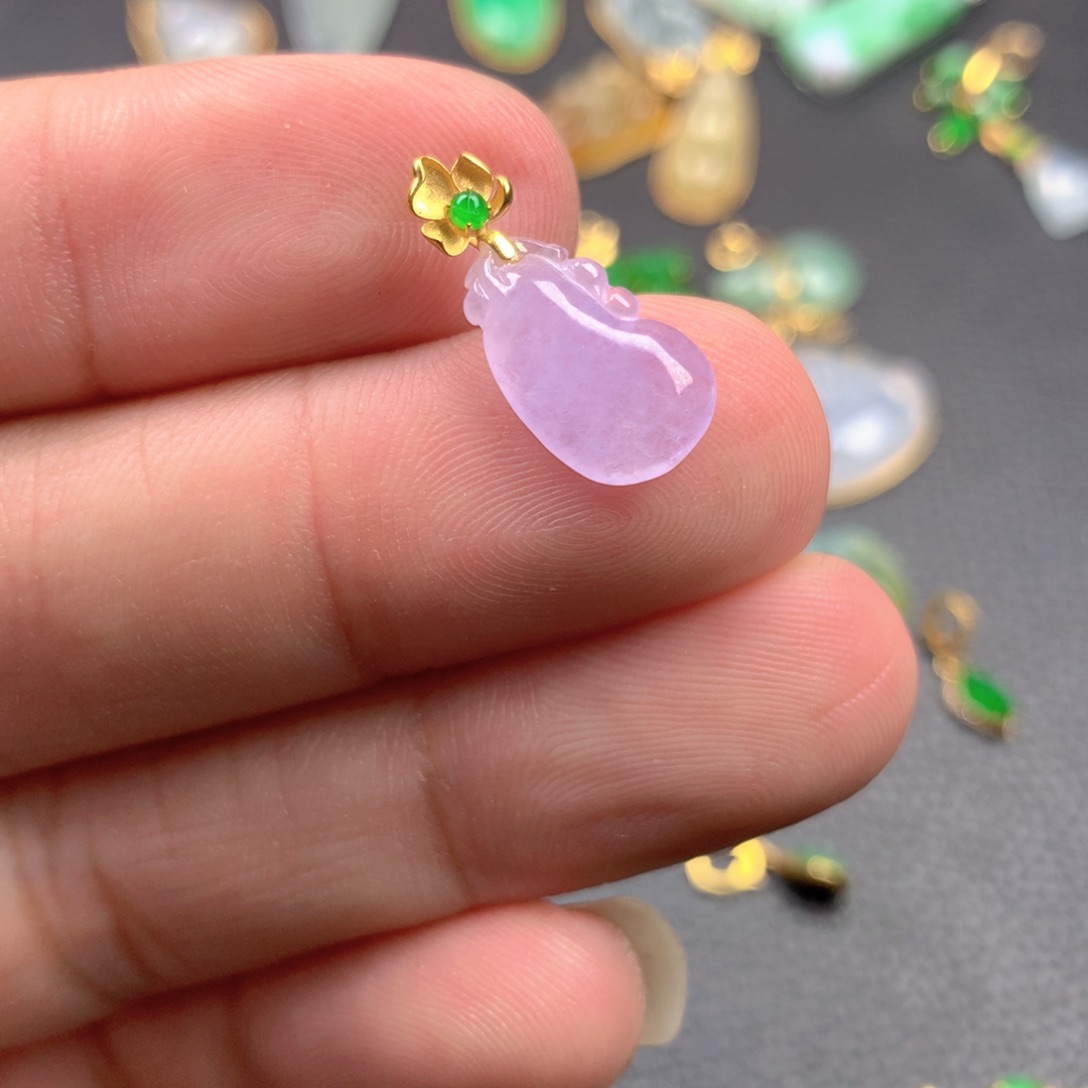 【闪购商品】颈饰18K金镶嵌翡翠翡翠