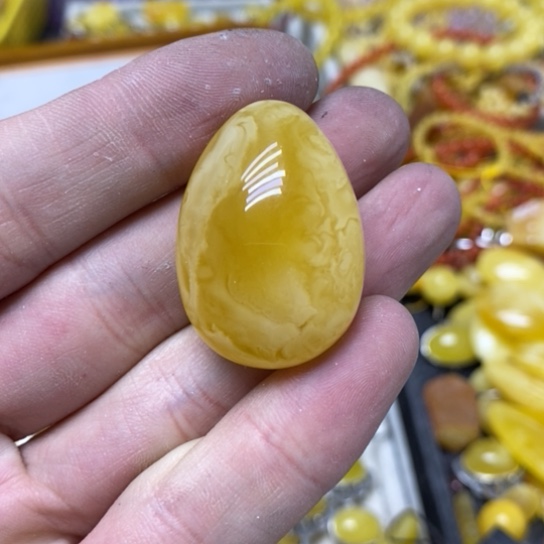 蜜蜡裸石未镶嵌吊坠