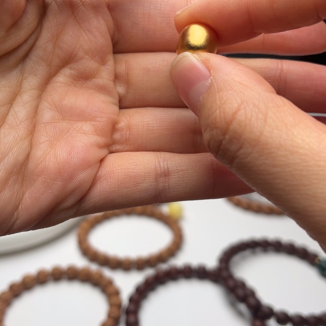 妈***饭吊坠猴头核桃猴头