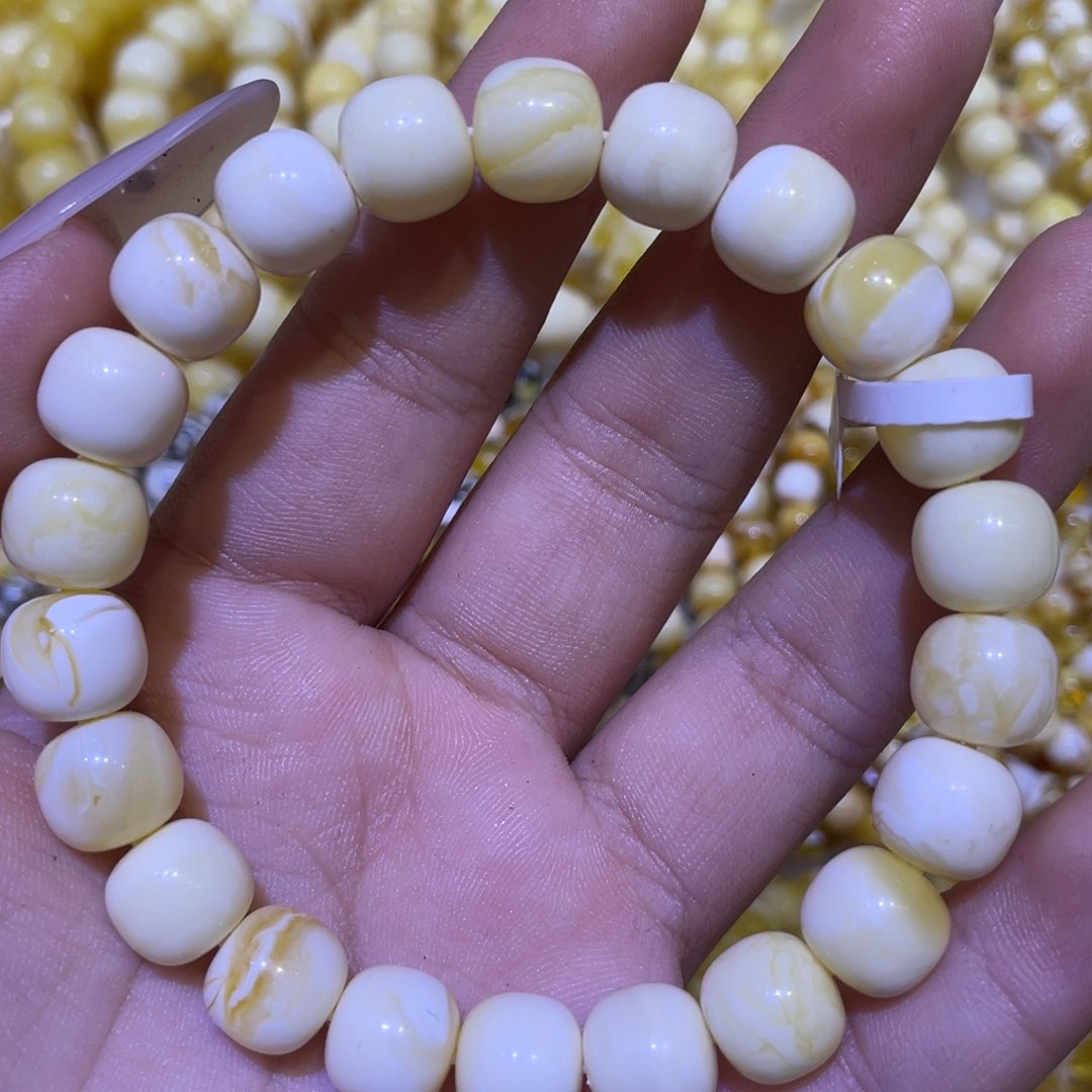 蜜蜡未镶嵌珠宝奇石10m