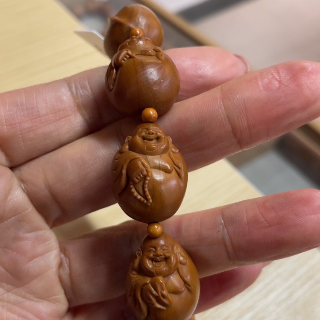 橄榄核手串特价鲨鱼背弥勒