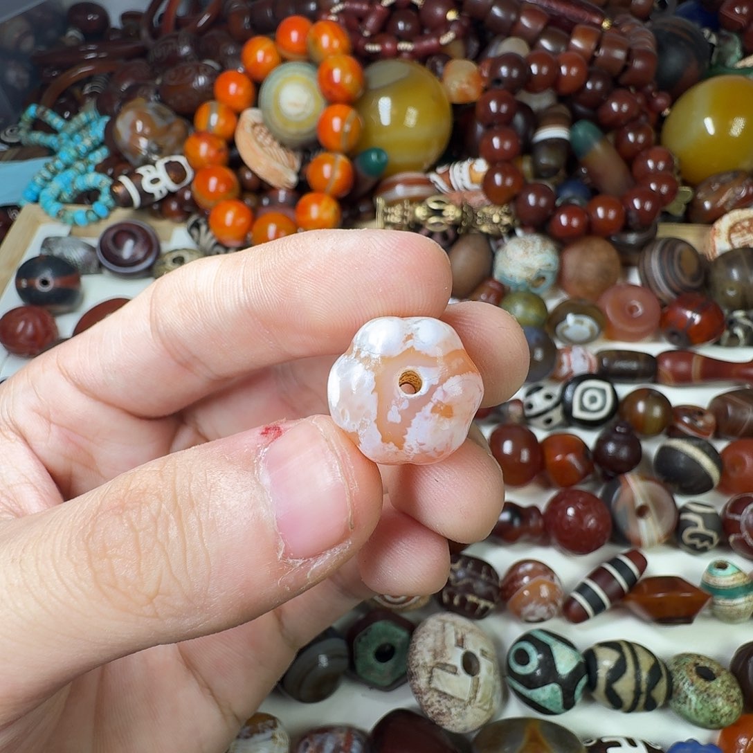 玛瑙/玉髓未镶嵌纯天然玛瑙珠子