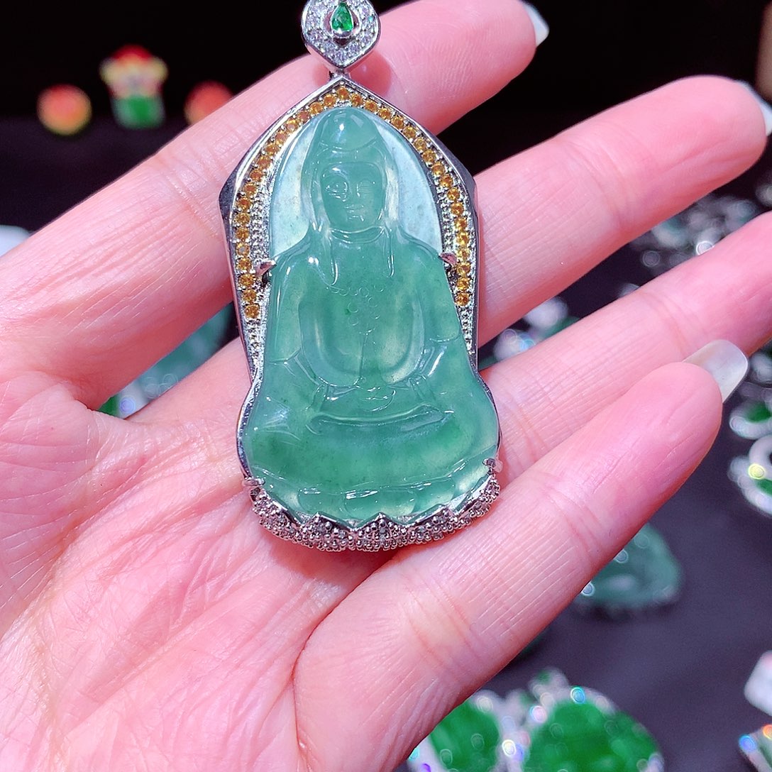 【闪购商品】翡翠吊坠(不含链)未镶嵌