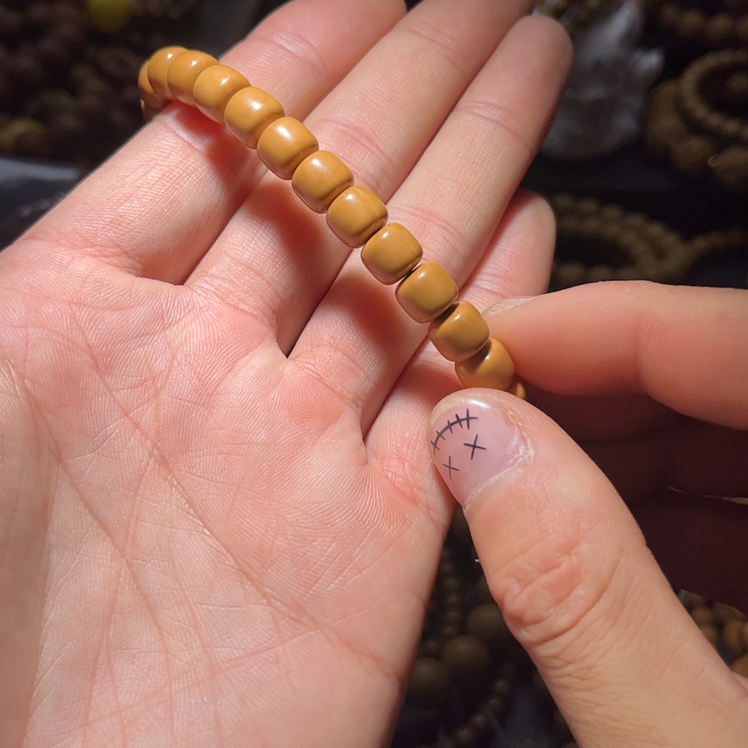 猴头核桃吊坠8+道珠全品无瑕无药龙岩料