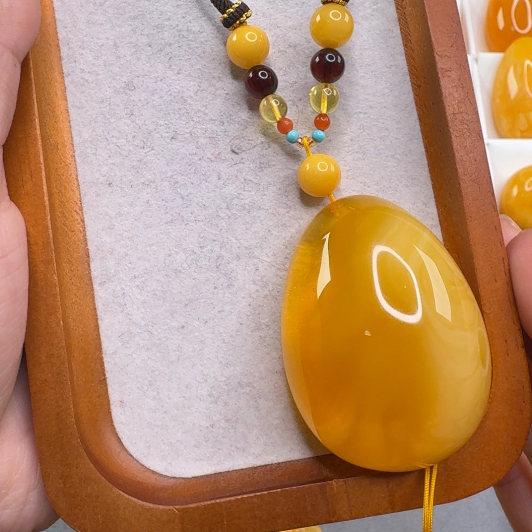 蜜蜡毛衣链未镶嵌