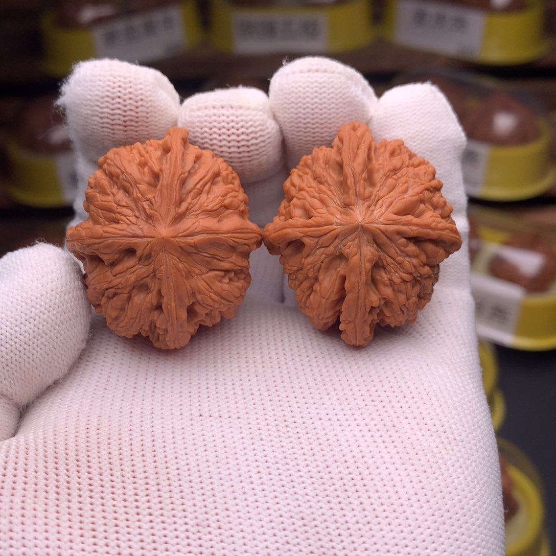 文玩核桃吊坠满天星四棱