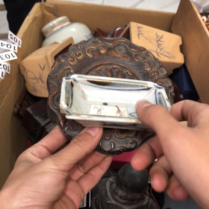 陶瓷孤品单件车里拍