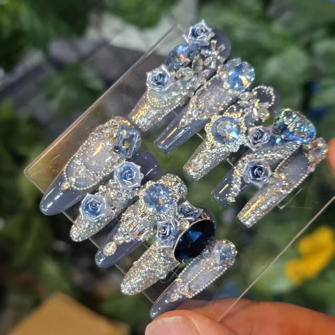 蓝忘机丶(定制钻+奥捷+小钢珠+无缝隙)珠宝级丶手工穿戴甲