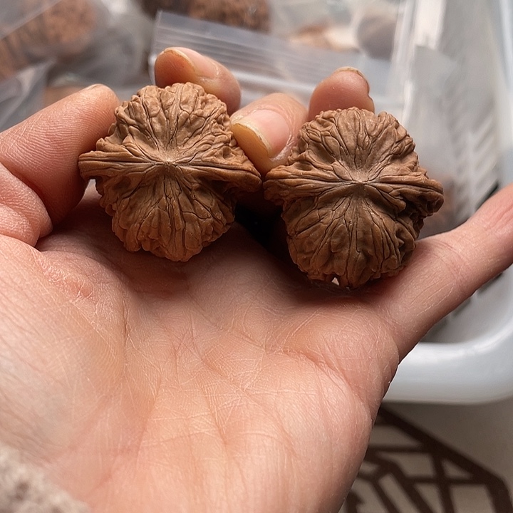 文玩核桃手串磨盘23.7……十里