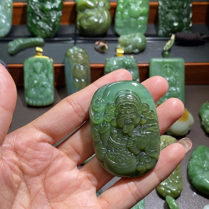 未镶嵌和田玉挂件