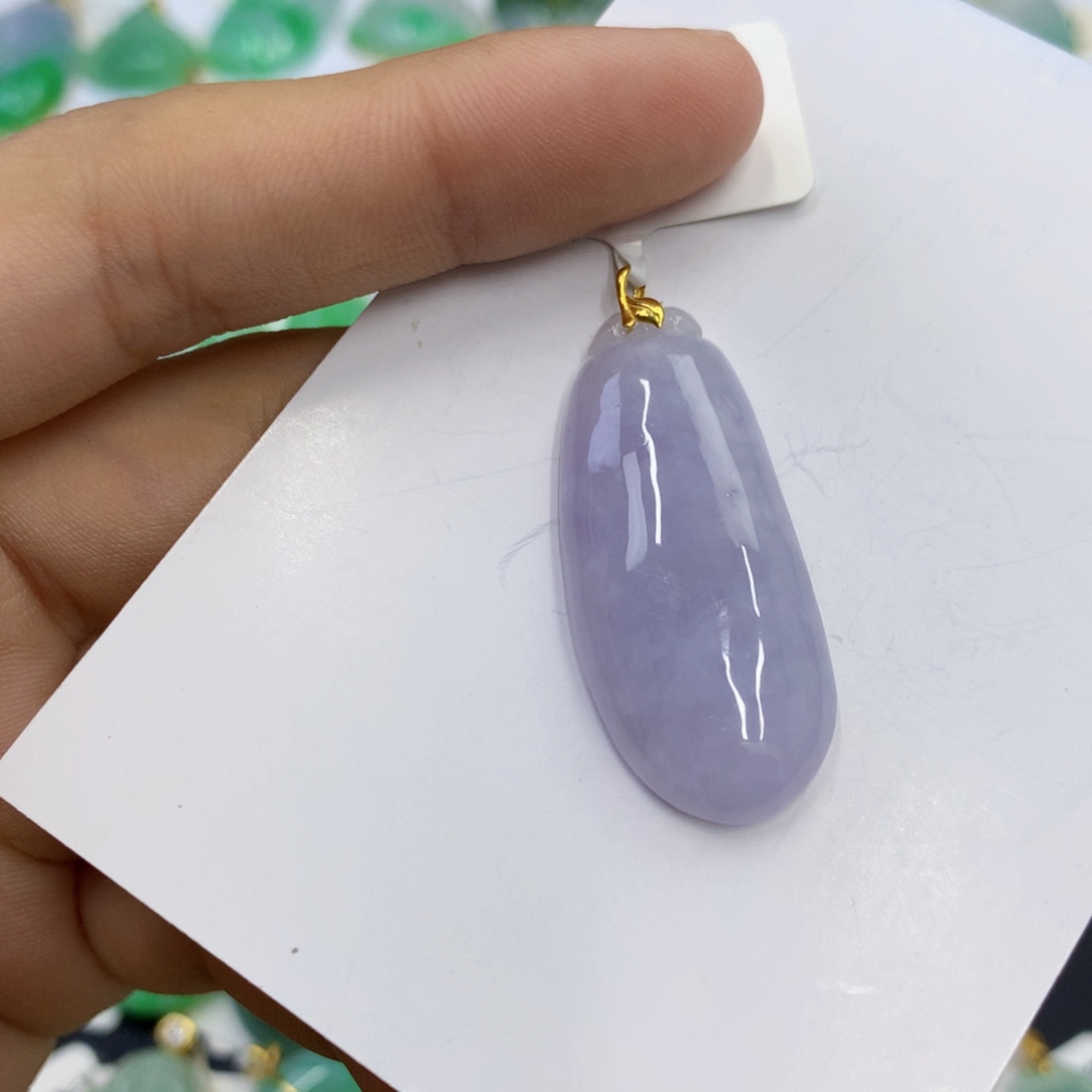 翡翠18K金镶嵌颈饰翡翠