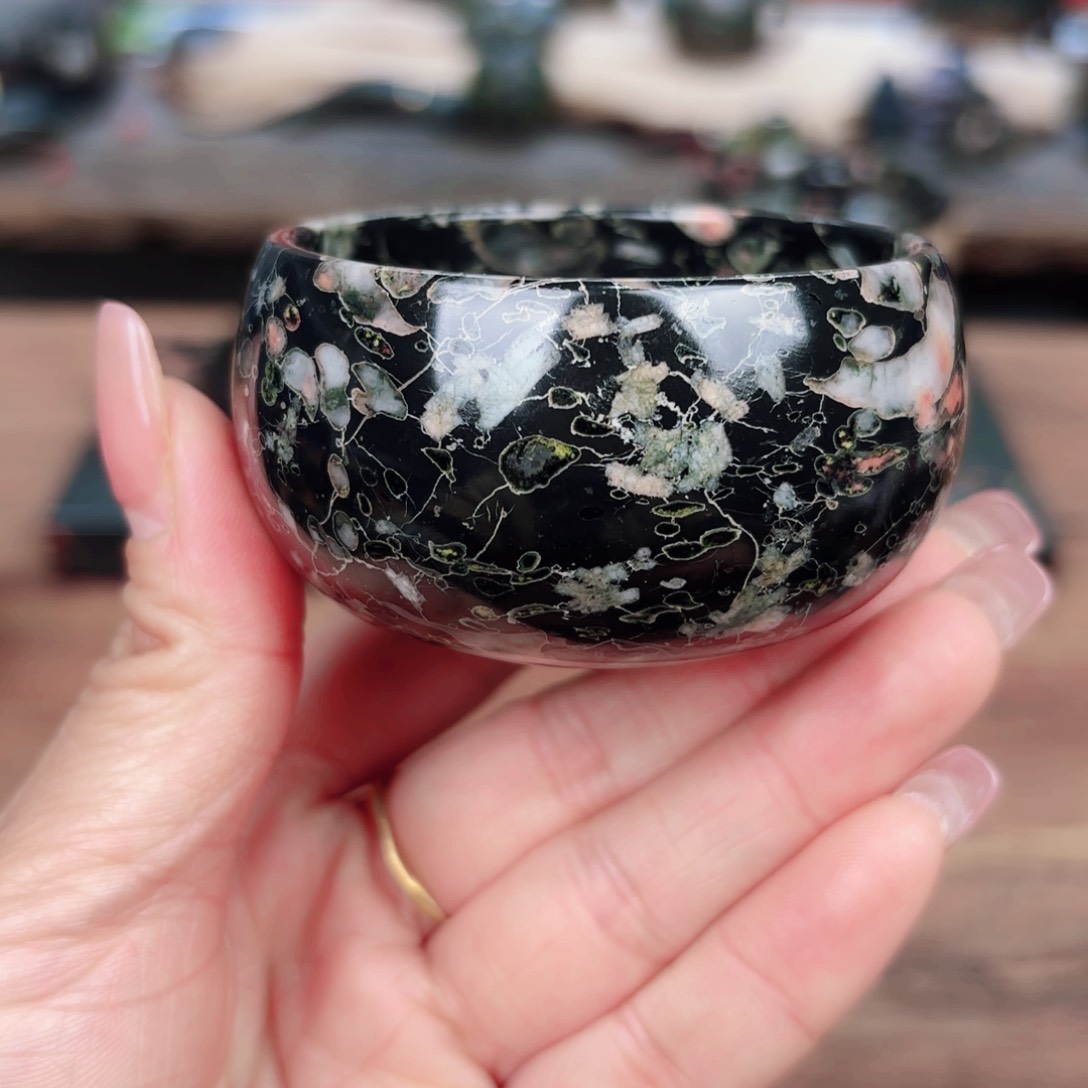 康能美玉瓷安山玉