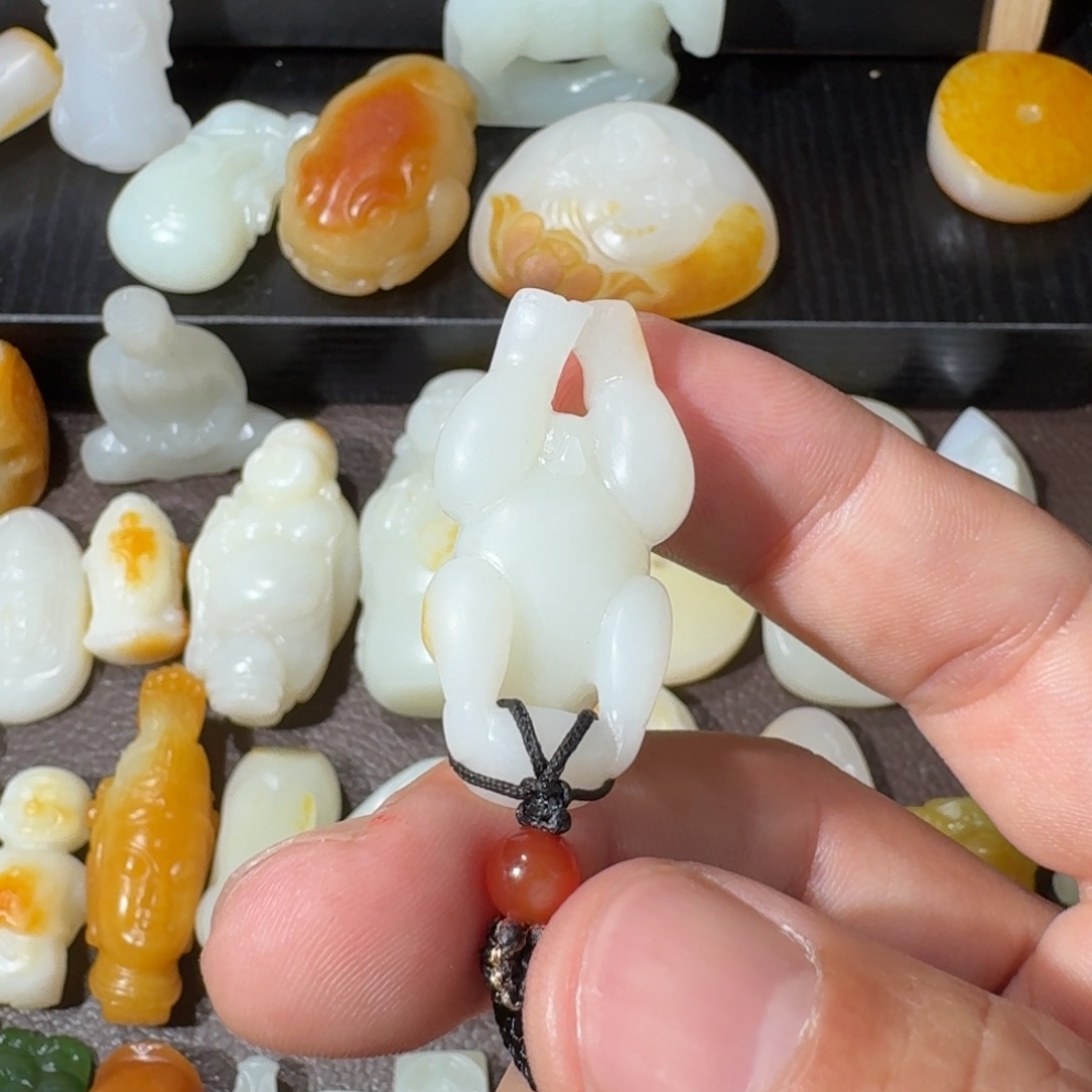 好***8和田玉未镶嵌挂件