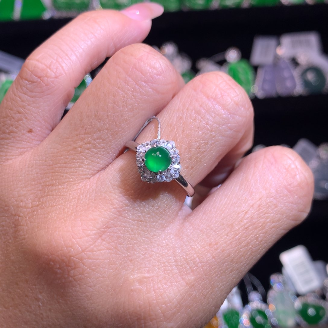 【闪购商品】银S925镶嵌戒指翡翠