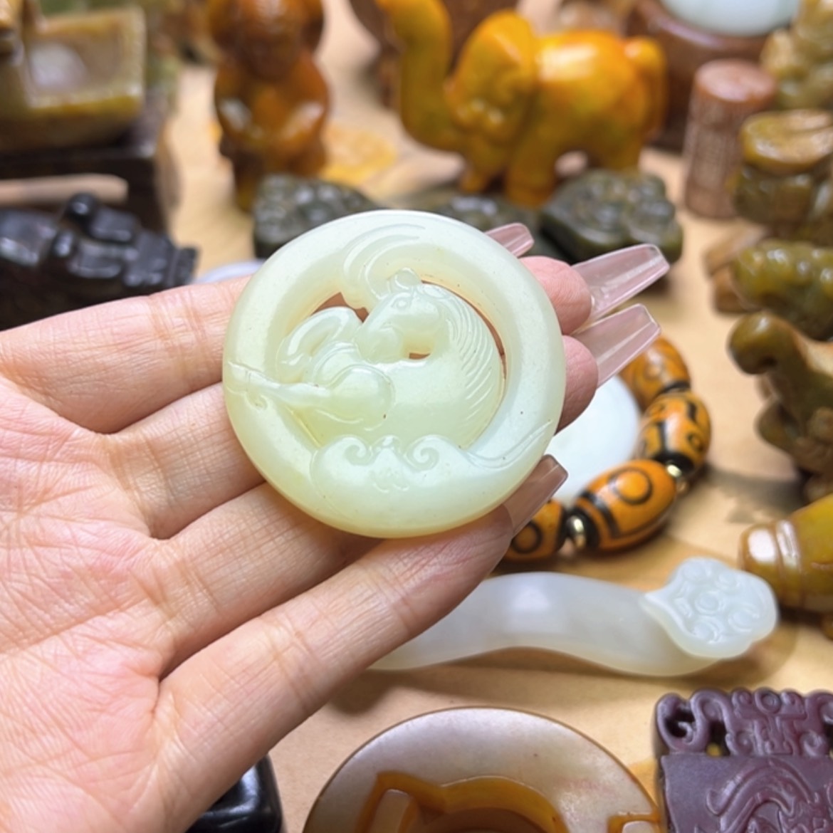 【闪购商品】蛇纹石玉颈饰未镶嵌