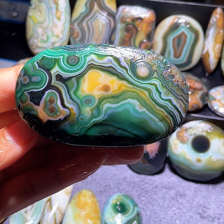 玛瑙/玉髓珠宝奇石未镶嵌