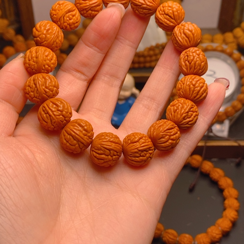 【闪购商品】桃核手串龙文桃核