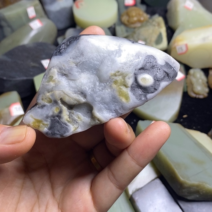 未镶嵌和田玉挂件