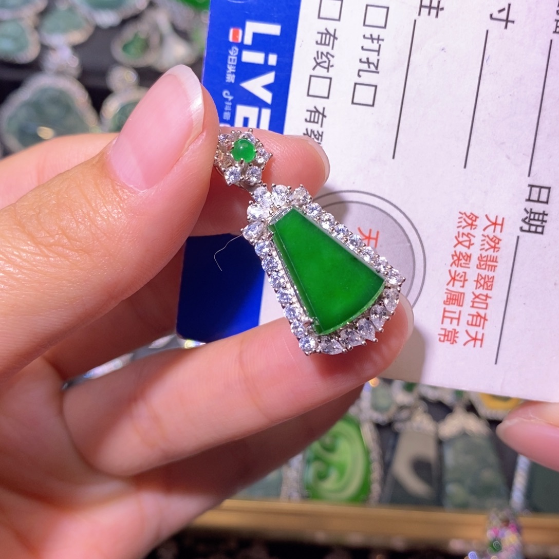 翡翠银S925镶嵌颈饰