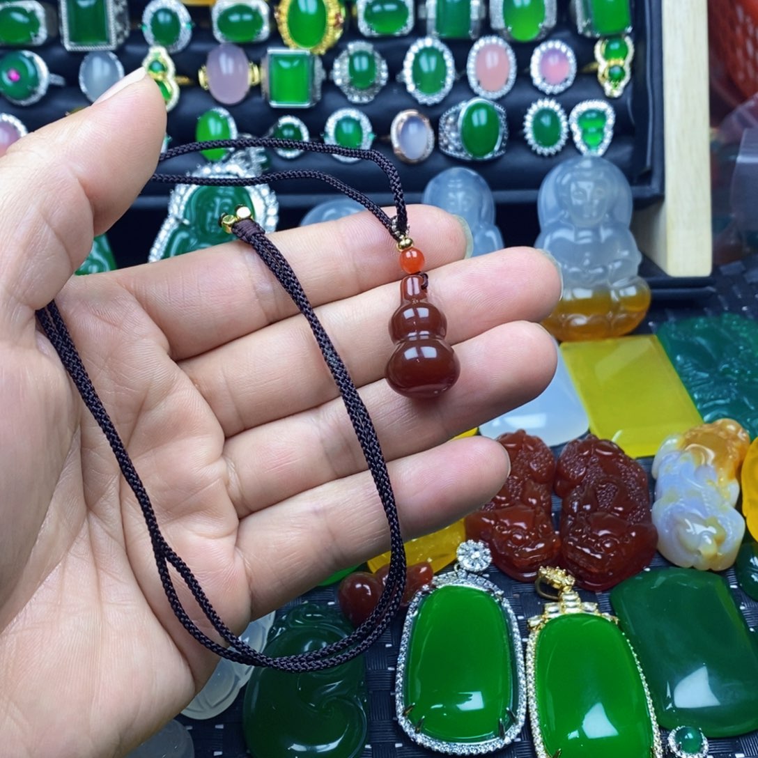 玛瑙/玉髓未镶嵌颈饰