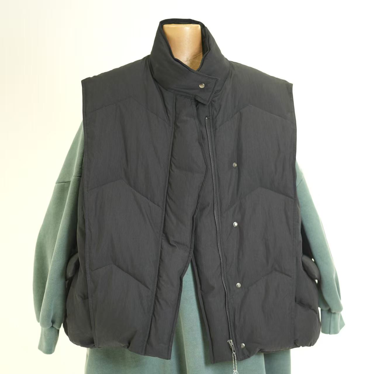 韩国休闲高端设计款羽羽马甲